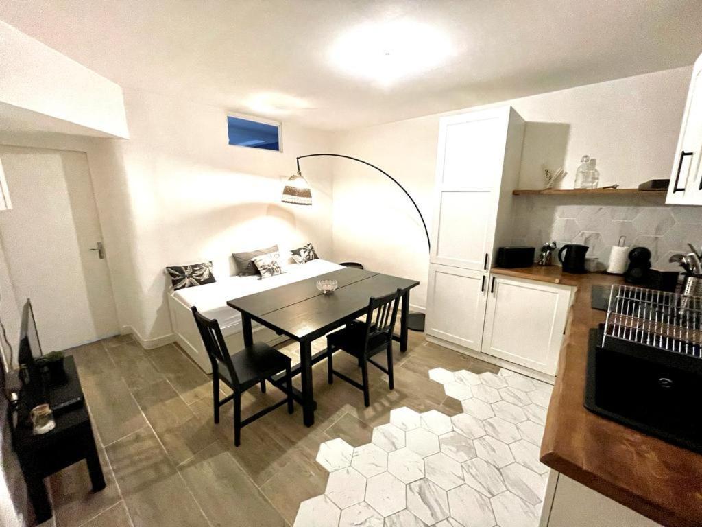 Joli T4 Renove Climatise Entre St Charles/Le Vieux-Port Appartement Marseilles Buitenkant foto