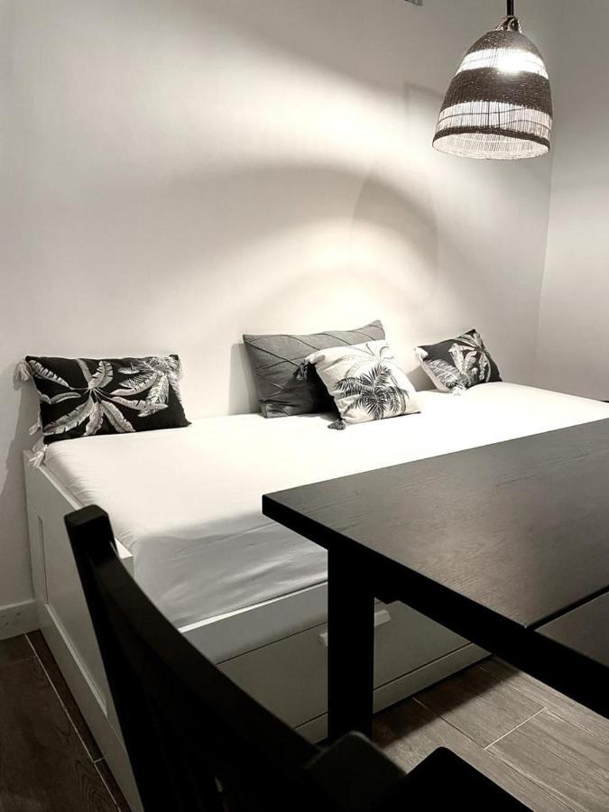 Joli T4 Renove Climatise Entre St Charles/Le Vieux-Port Appartement Marseilles Buitenkant foto